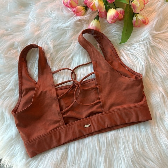 Pink By Victoria’s Secret Active Wear Criss Cross Sport Bra - Picture 2 of 5